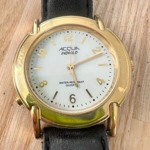 Acqua ladies gold tone black leather dress watch NEW BATTERY